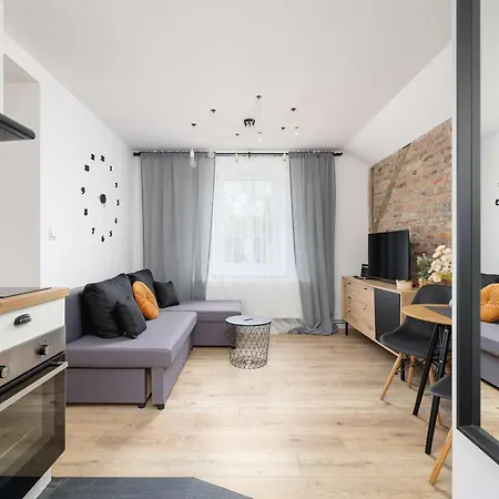 Apartamento Atmospheric In A Historic Building By Renters Czeladź