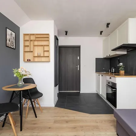 Atmospheric In A Historic Building By Renters *