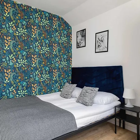 Atmospheric In A Historic Building By Renters *