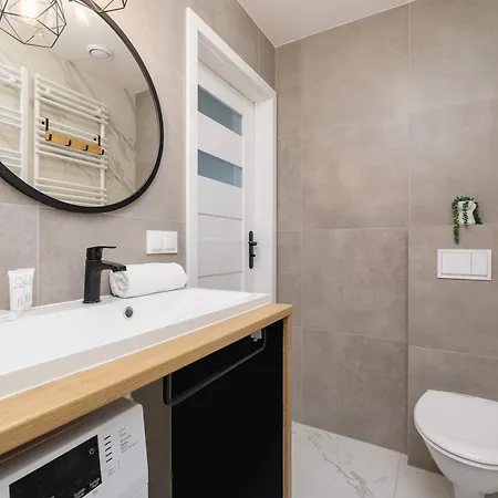 Apartment Atmospheric In A Historic Building By Renters *