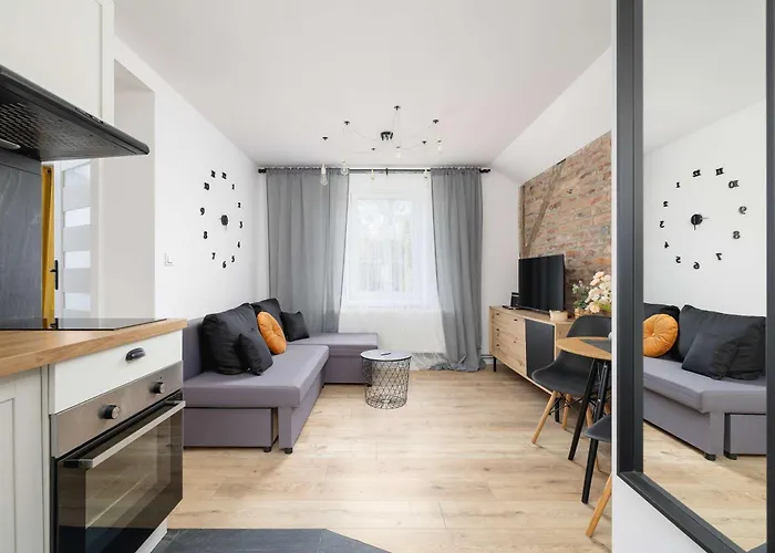 דירה Atmospheric In A Historic Building By Renters שלאדז'