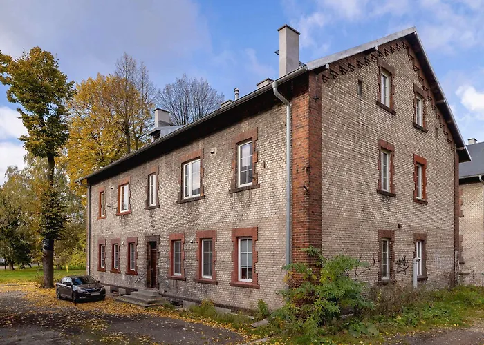 דירה Atmospheric In A Historic Building By Renters שלאדז'