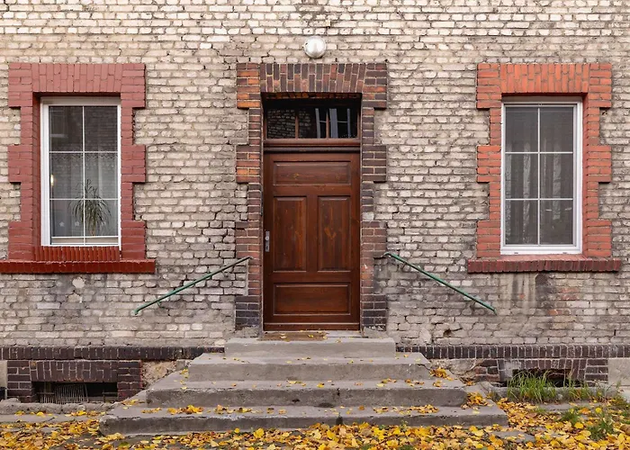 Atmospheric In A Historic Building By Renters דירה *